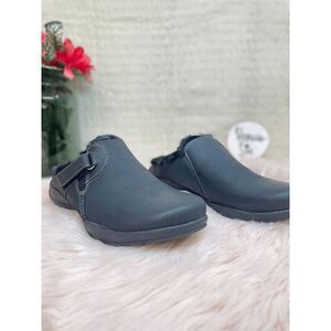 CLARKS Women's Roseville Round Toe Wedge Slip-on Leather Flats Shoes- Black 6.5M